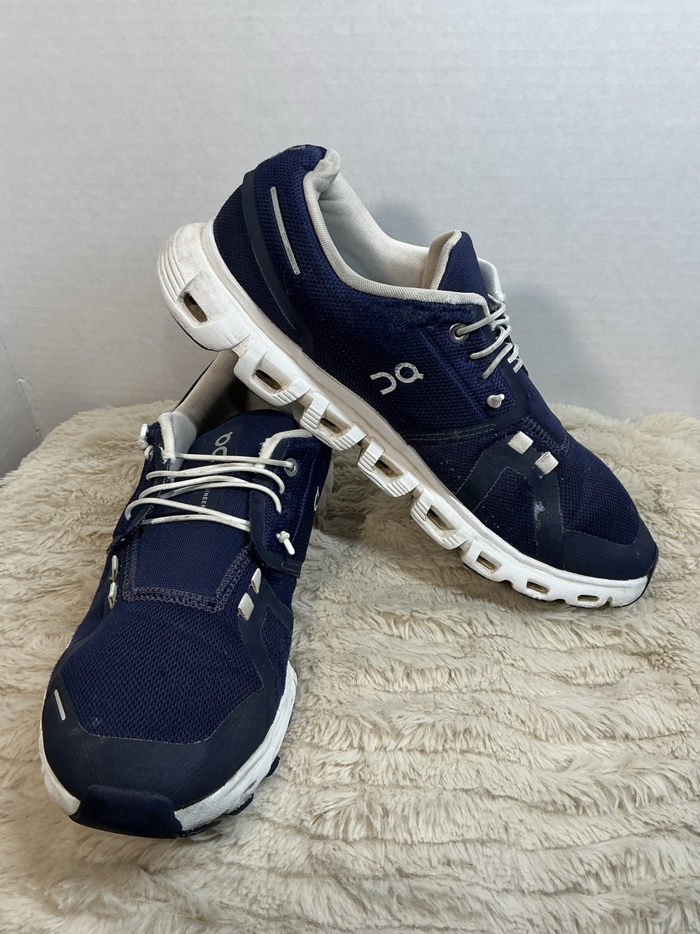 On Cloud 5 Menโs Running Shoes Midnight Navy White Sneakers Size 8.5 3MF1